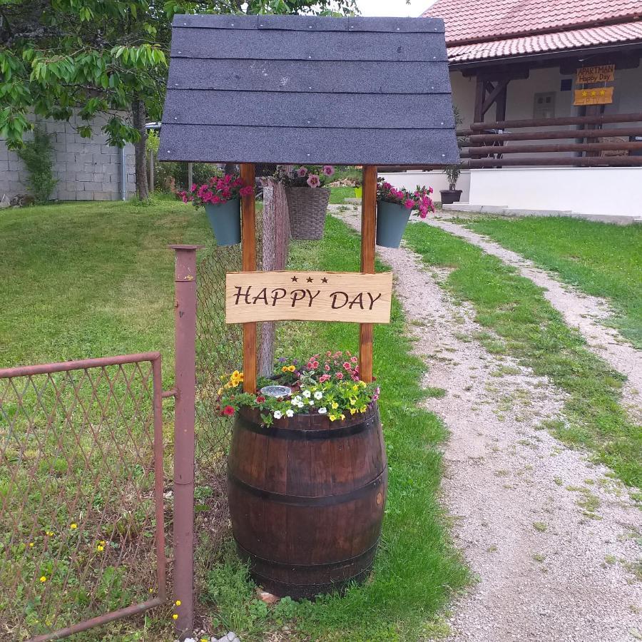 Guest House Happy Day Slunj Exterior foto
